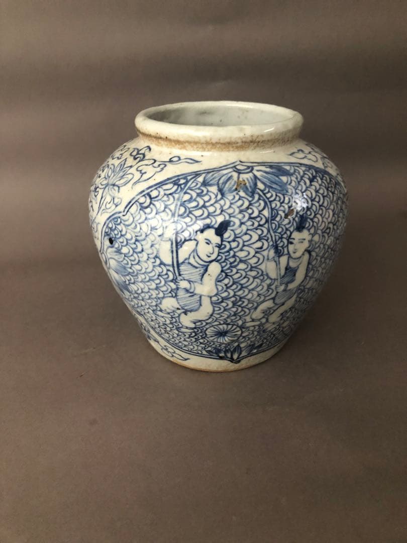 中国骨董古美術　青花人物文　壺　アンティーク