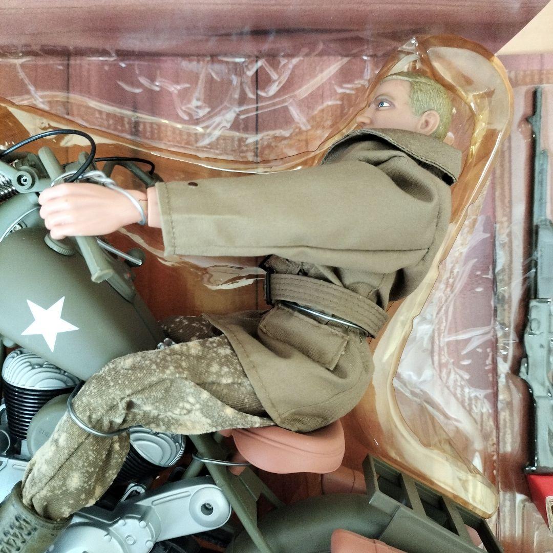 ミリタリー THE ULTIMATE SOLDIER