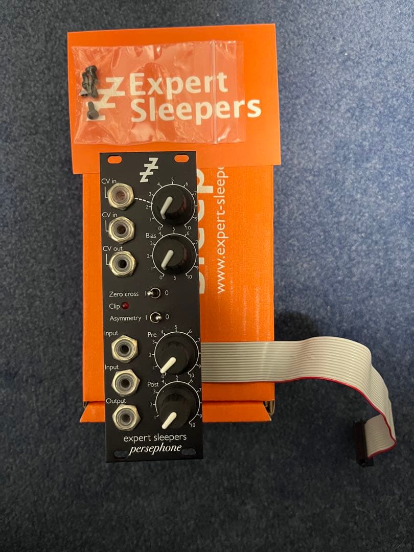 Expert Sleepers persephone モジュラーシンセサイザー