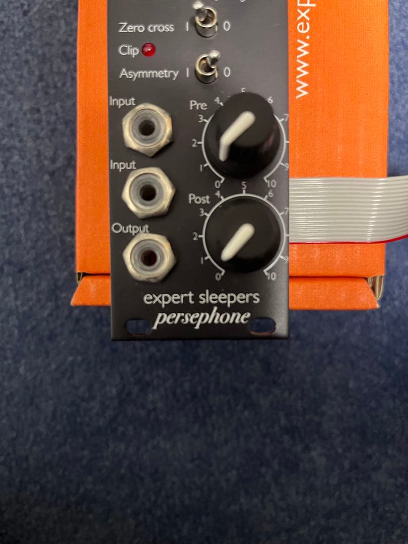 Expert Sleepers persephone モジュラーシンセサイザー