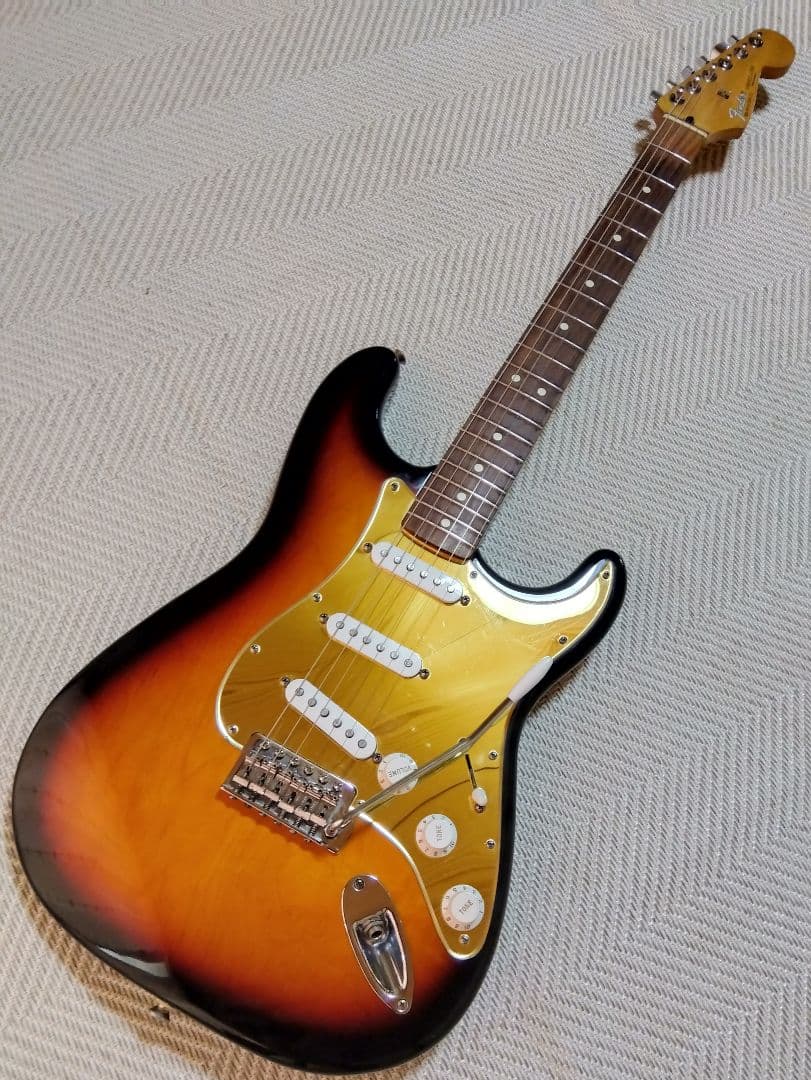 Fender mexico 3-COLOR SUNBURST 限定モデル