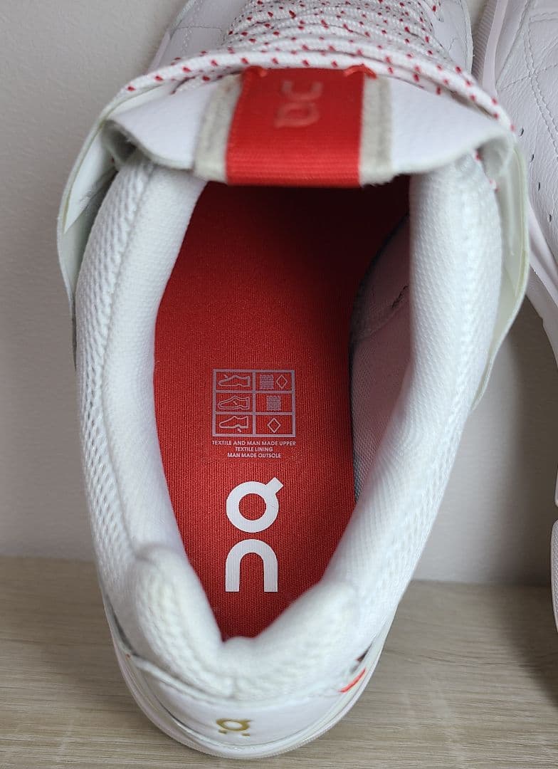 On オン THE ROGER Centre Court JP　日本web 限定