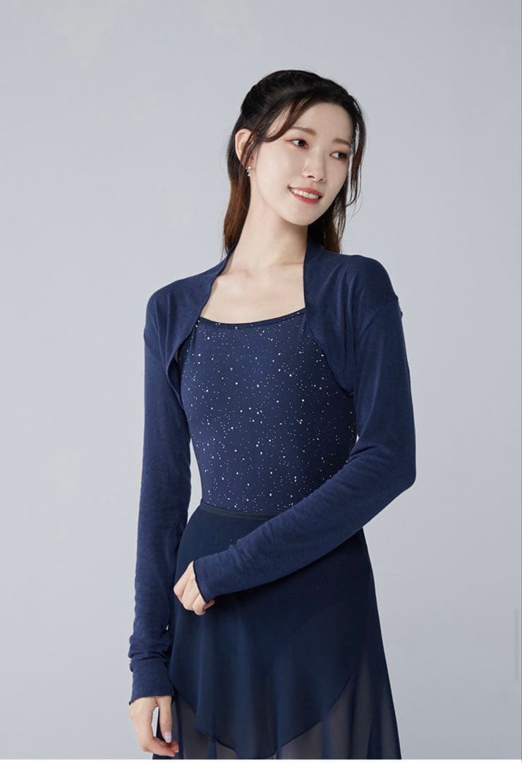 バイプリエ　ニットシャーリングシュラグ　ネイビー