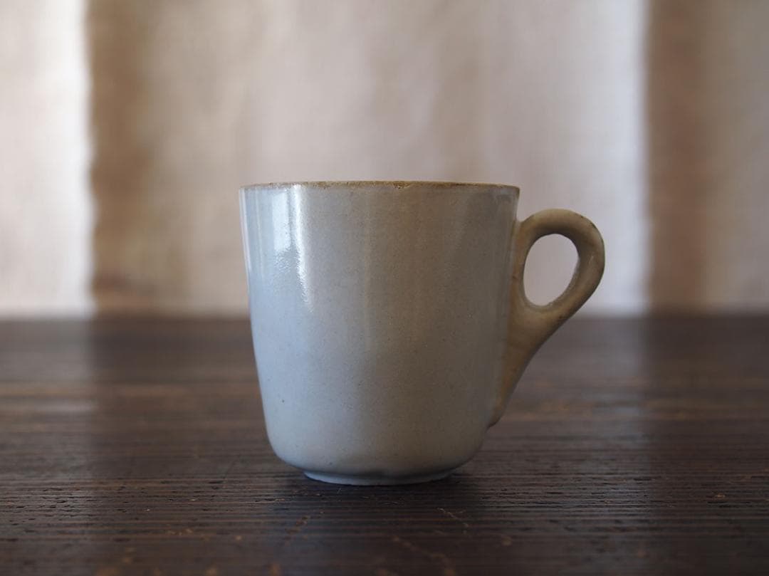 白釉薬 小さなコーヒーカップ マニセスカップスペイン古陶 古道具 工藝/K412
