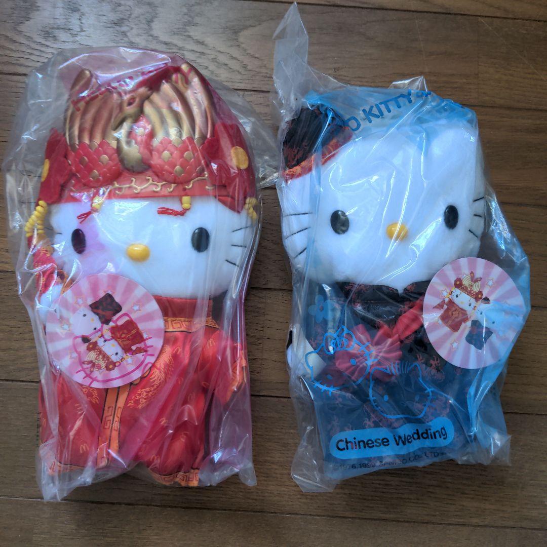 キティちゃんのぬいぐるみ