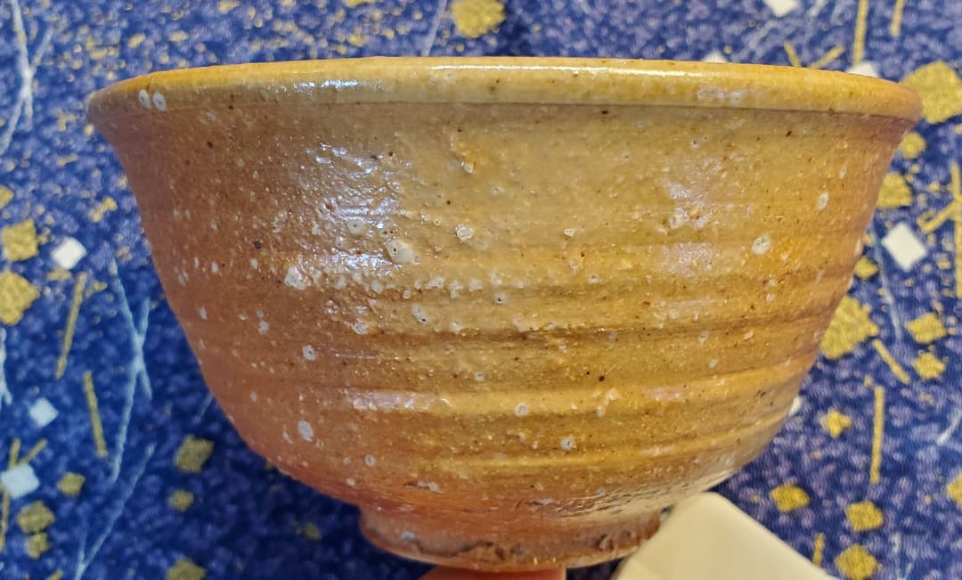 (新品)　信楽焼　抹茶茶碗　～銀細工～