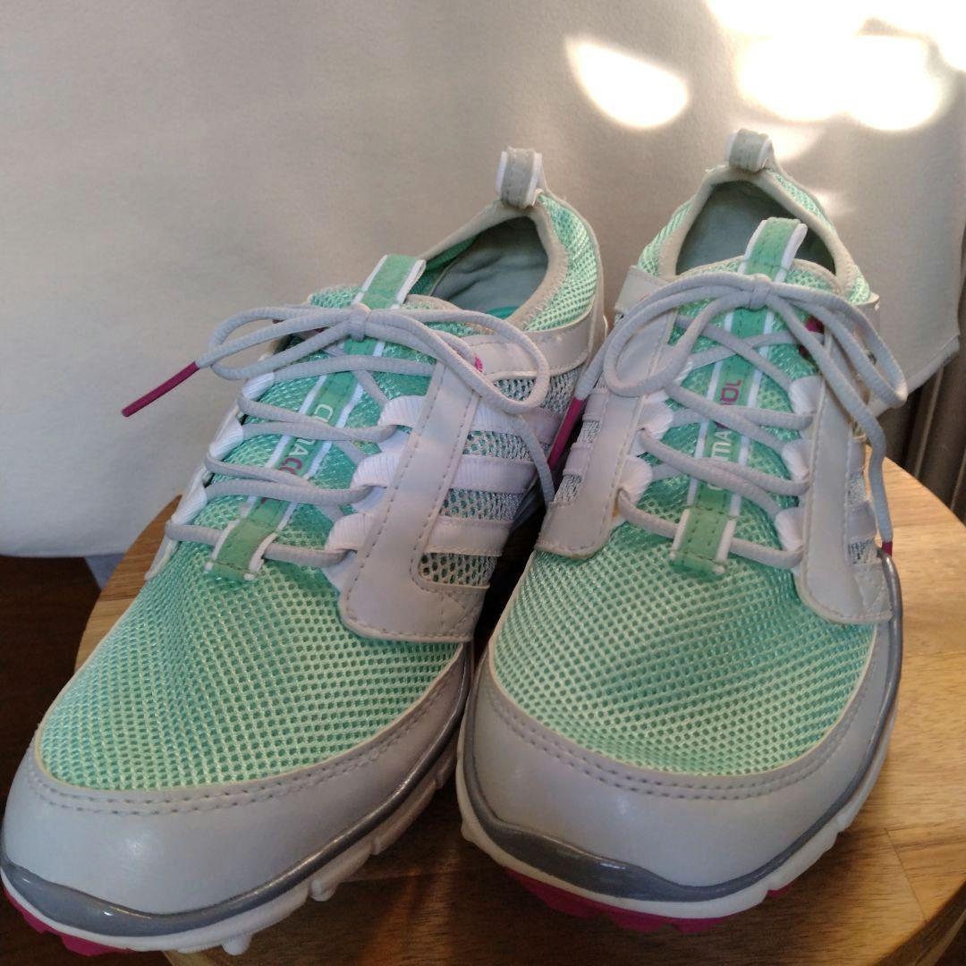 アディダス　新品　レディースゴルフシューズ　超軽量412g　遠征　ミントグリーン