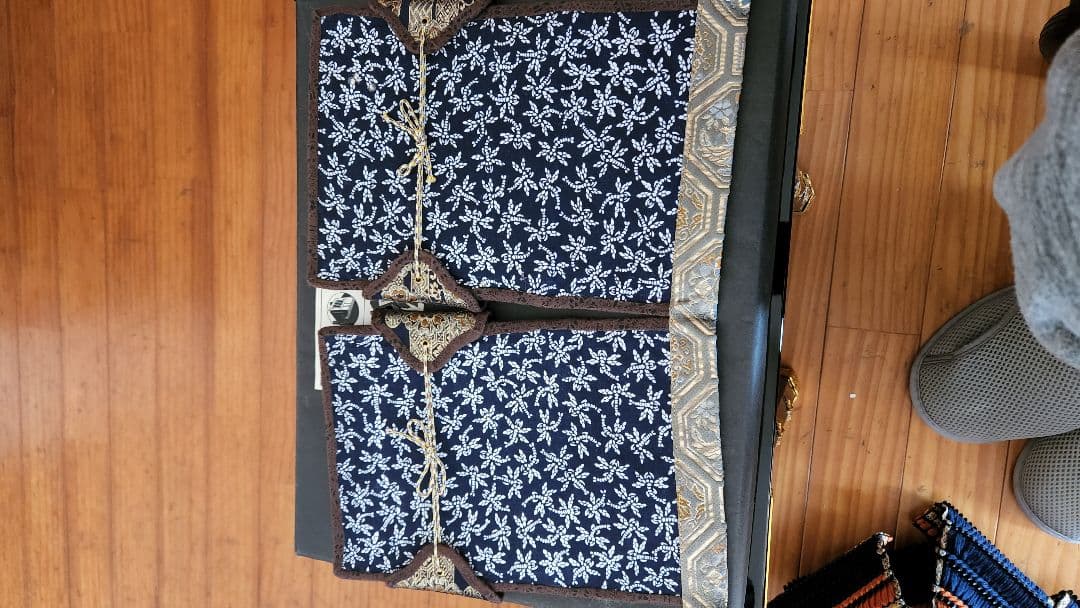 鈴甲子雄山の10号鎧、ジャンク扱いで出品。鍬形は24金張り。特別値引き