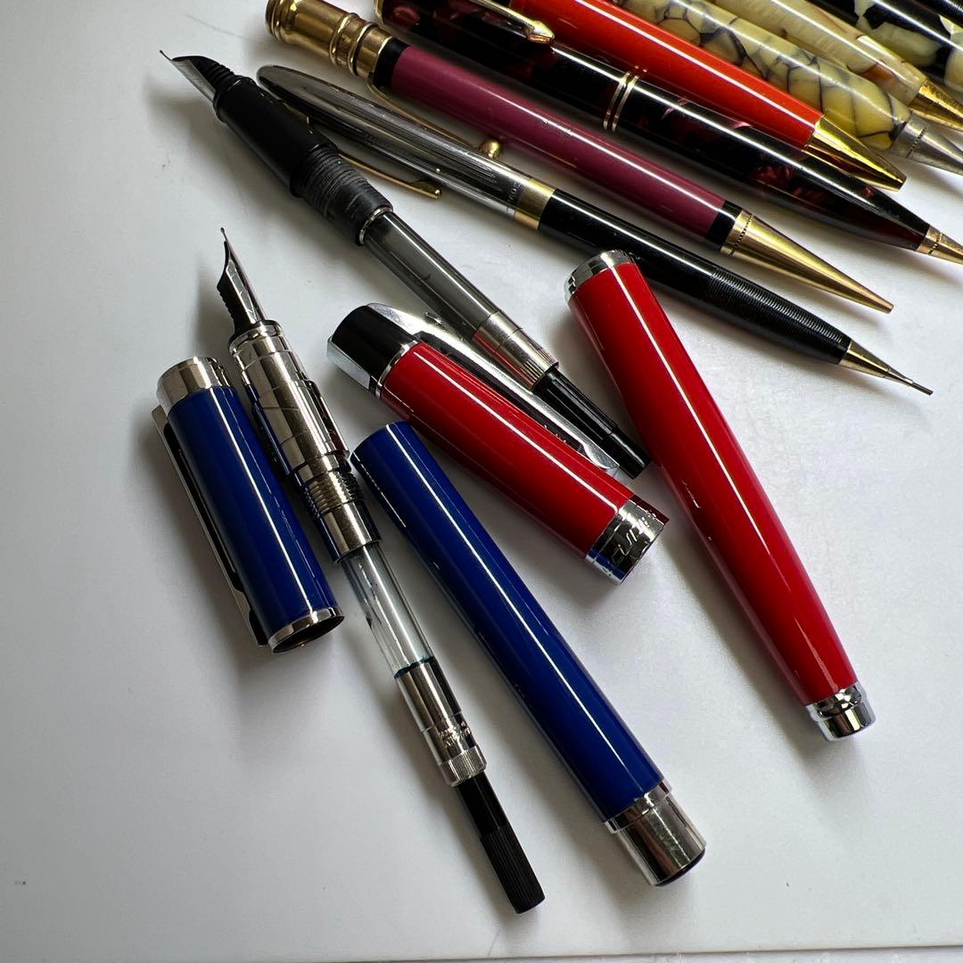 フェラーリ、ウォーターマン、プラチナ等ボールペン　万年筆色々　袋込312g