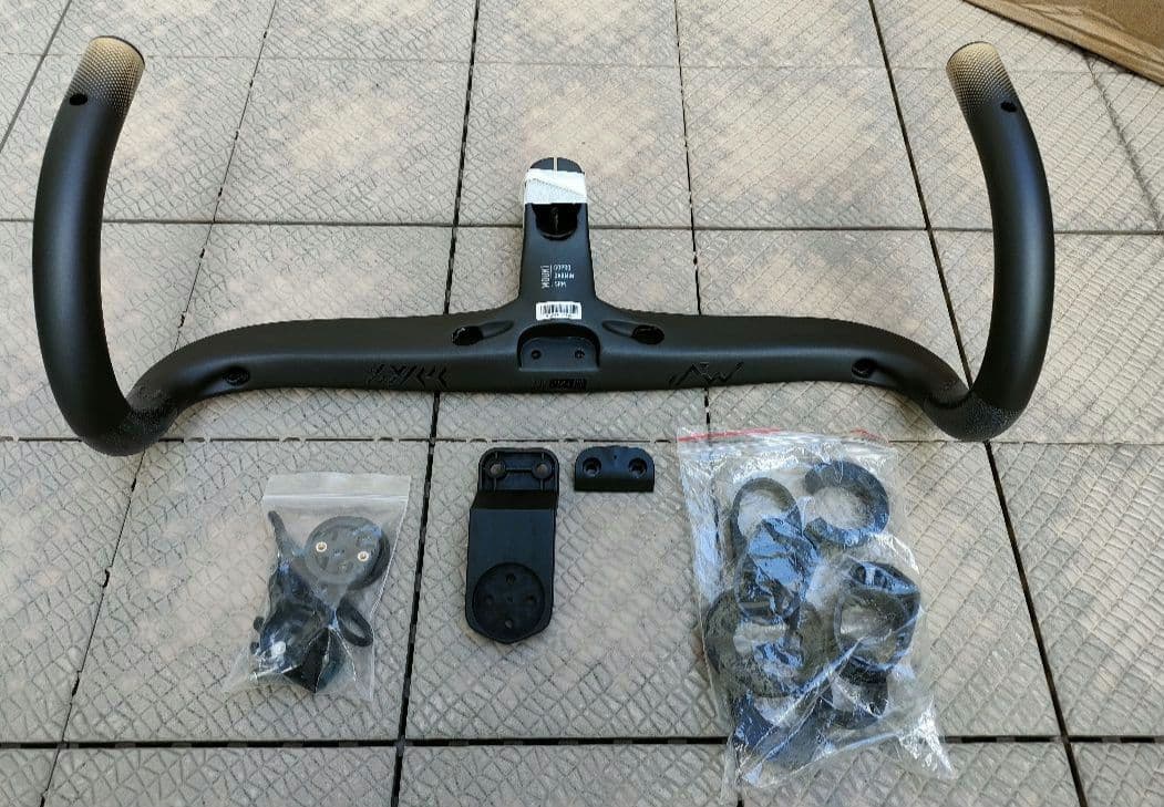 RYET エアロ一体カーボンハンドル