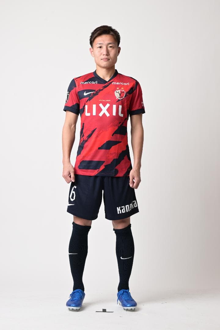 だ*✨様 三竿 健斗選手のサイン入り「25Ｊ１リーグ優勝記念Tシャツ」