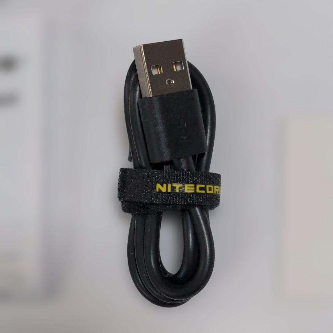 ナイトコア Nitecore EDC23 ウルトラスリムフラッシュライト♡H4