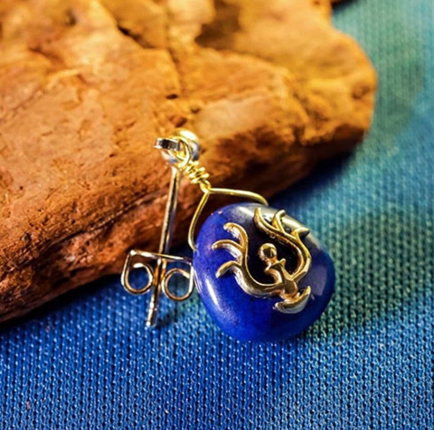 【新品】スタジオジブリ　天空の城ラピュタ　飛行石　ピアス　片耳用