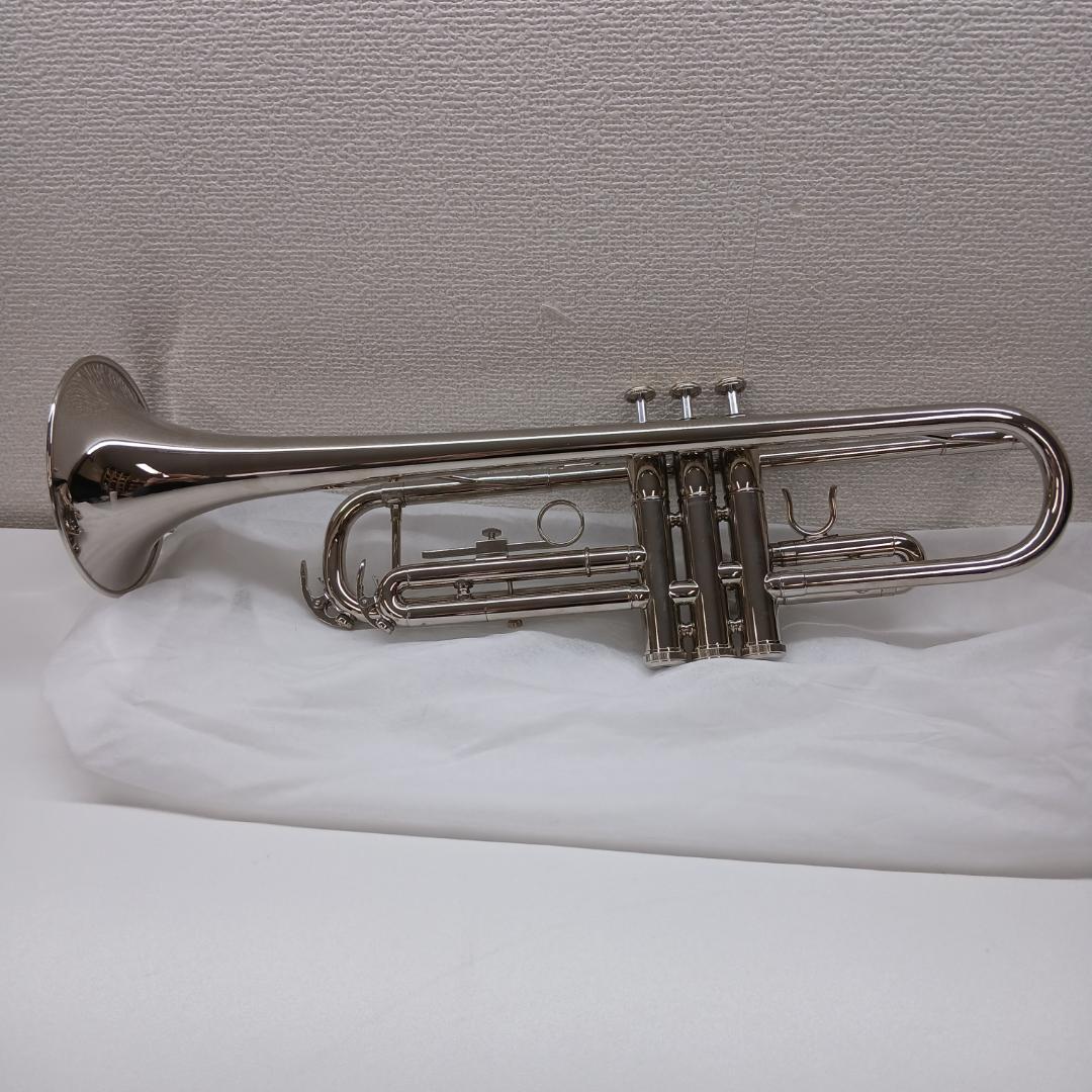 【ジャンク】シルバートランペット ケース付き