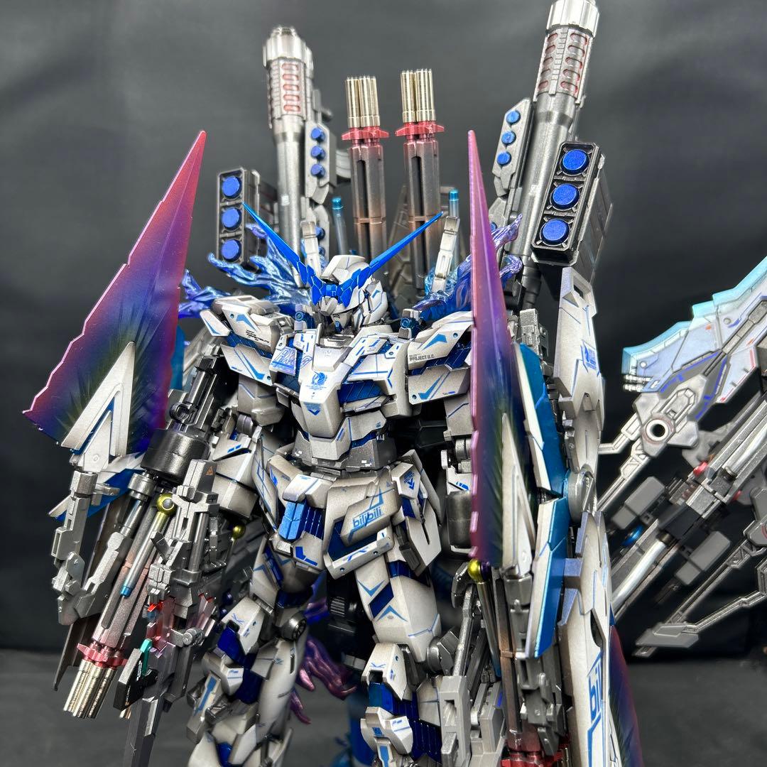 ガンプラ　塗装済み完成品　オリジナルカラー　グラデーション塗装　ミキシング