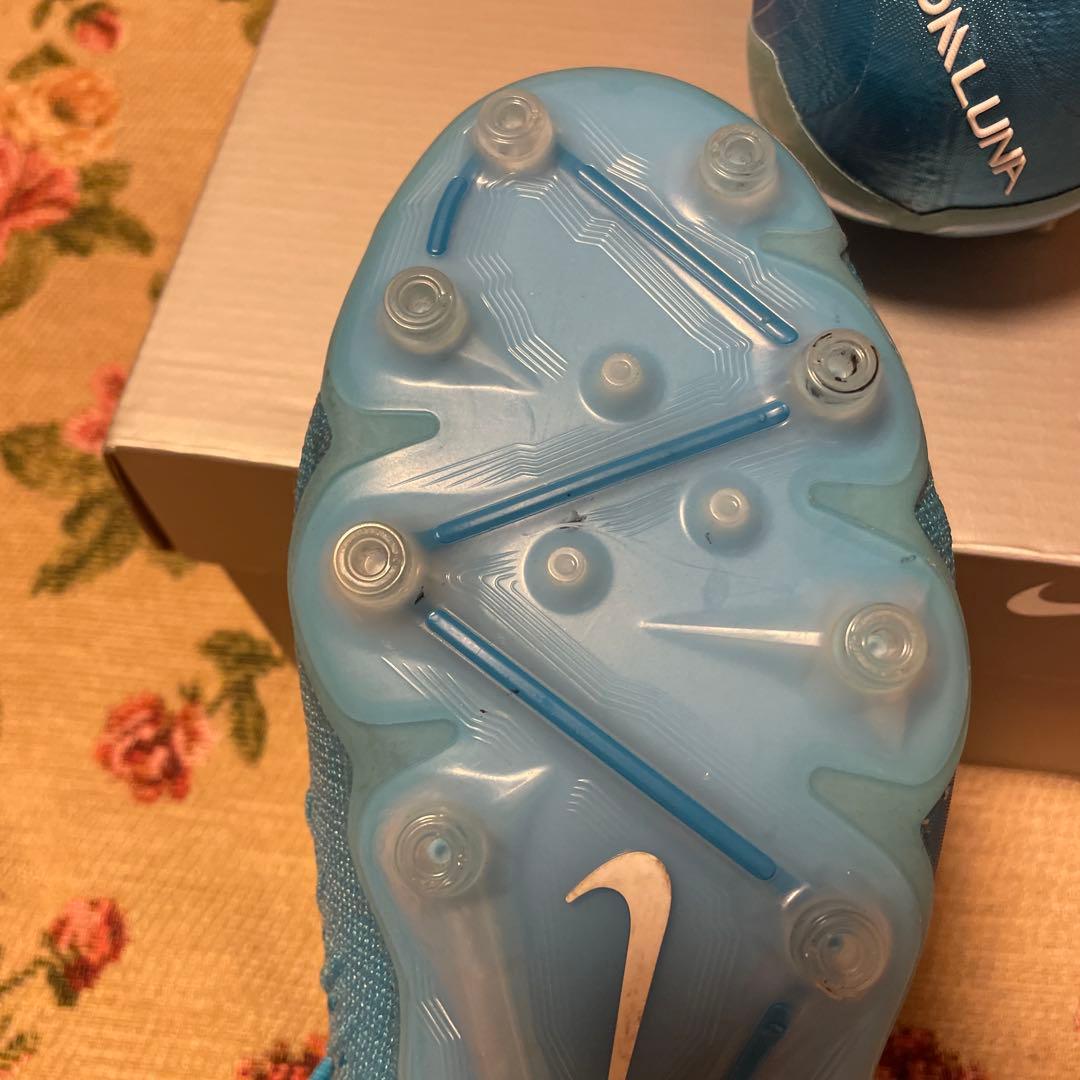 Nike Phantom Luna サッカーシューズ アクアブルー