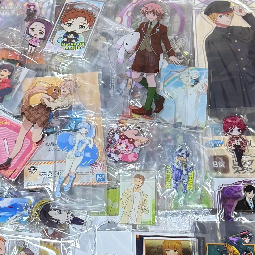 アニメ・キャラクター系グッズ アクリルスタンド まとめ売り 約616個セット