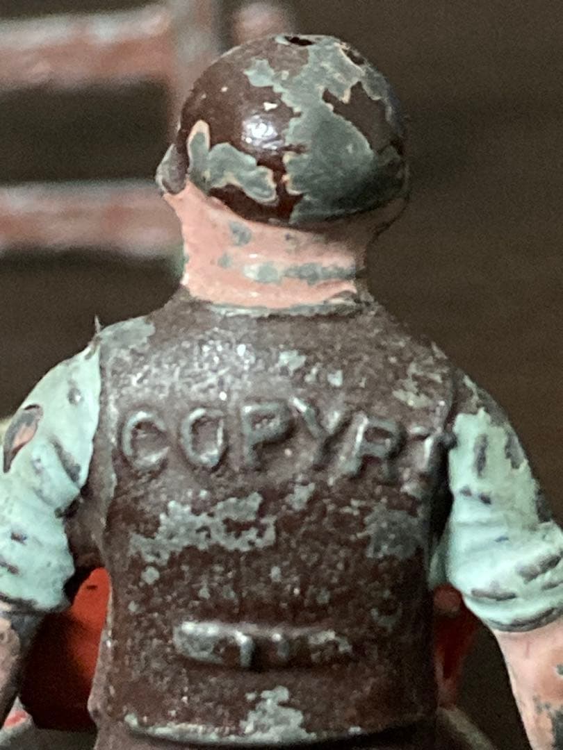 50sJ.Hill & Co.鉛製フィギュアイギリス製 一輪車を引く男ビンテージ