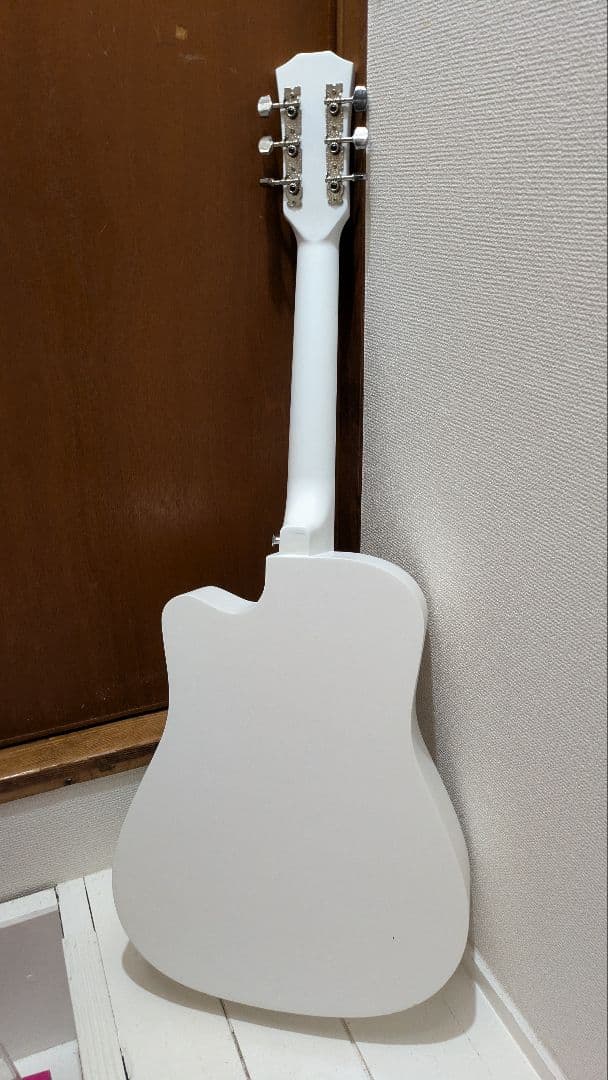 ホワイト アコースティックギター 【未使用品】