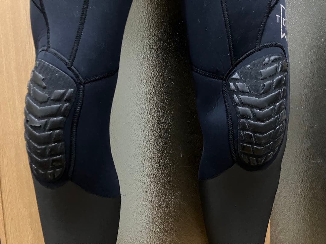 XCEL フルスーツ　5×3㎜　171㎝　65kg前後