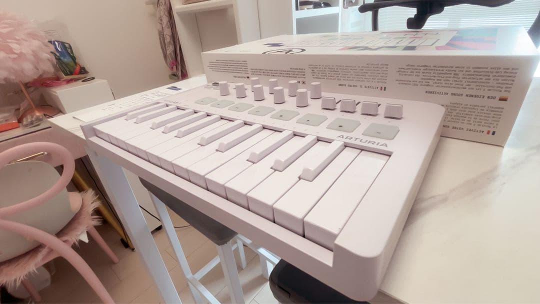 アートリア MiniLab3 Alpine White MIDIキーボード