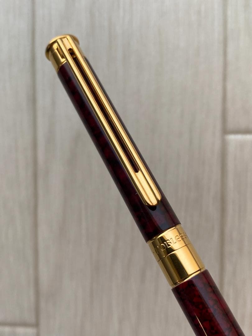 美品 極少 モンブラン マーブル レッド×ゴールドノブレス ボールペン ケース付