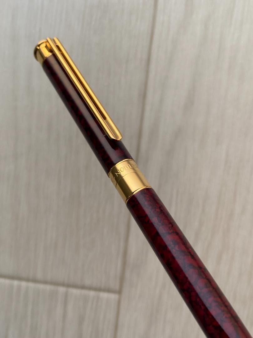 美品 極少 モンブラン マーブル レッド×ゴールドノブレス ボールペン ケース付