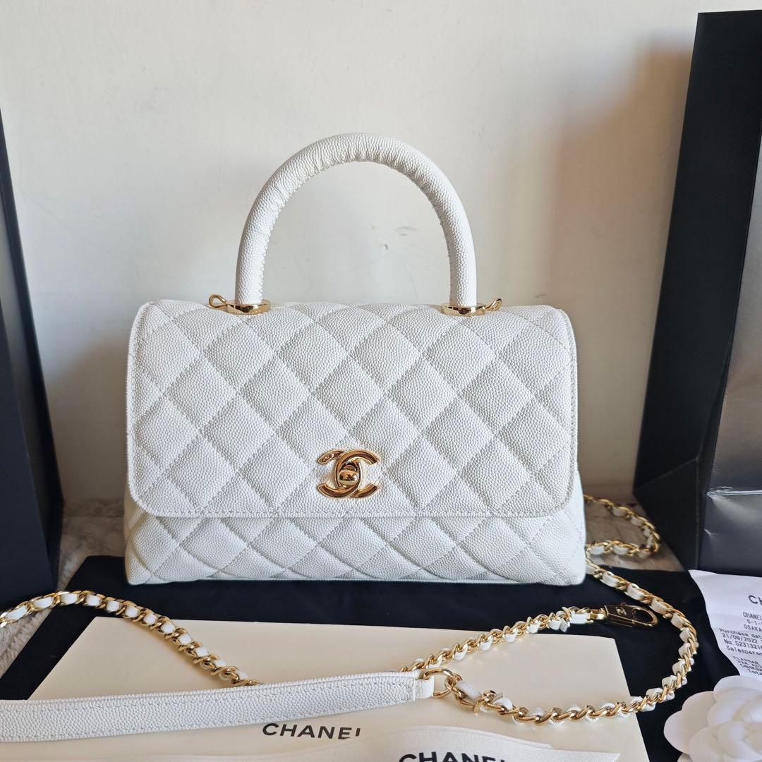 ホワイト ショルダーバッグ