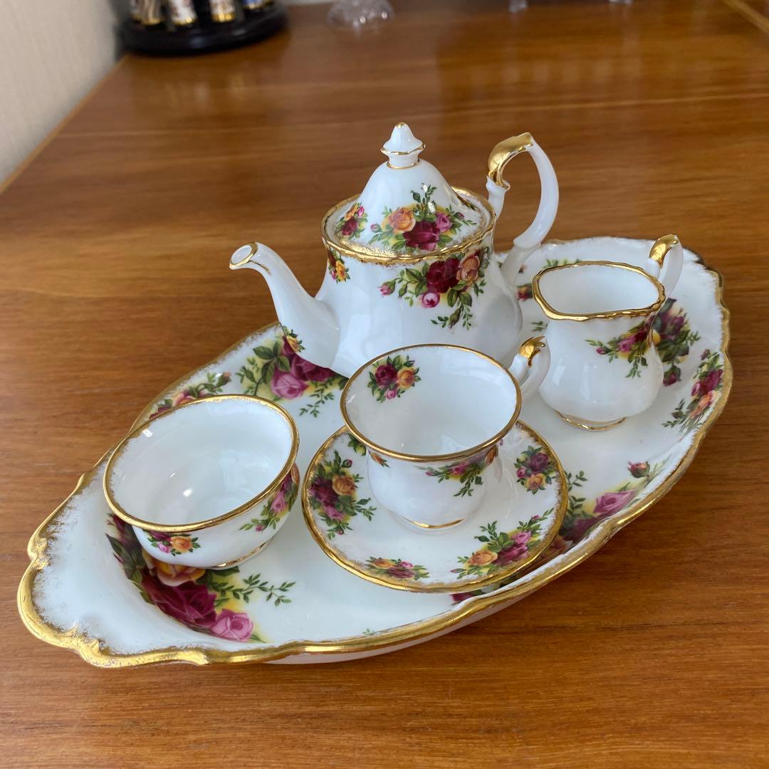 ロイヤルアルバート　オールドカントリーローズ　ミニチュア　ティーセット