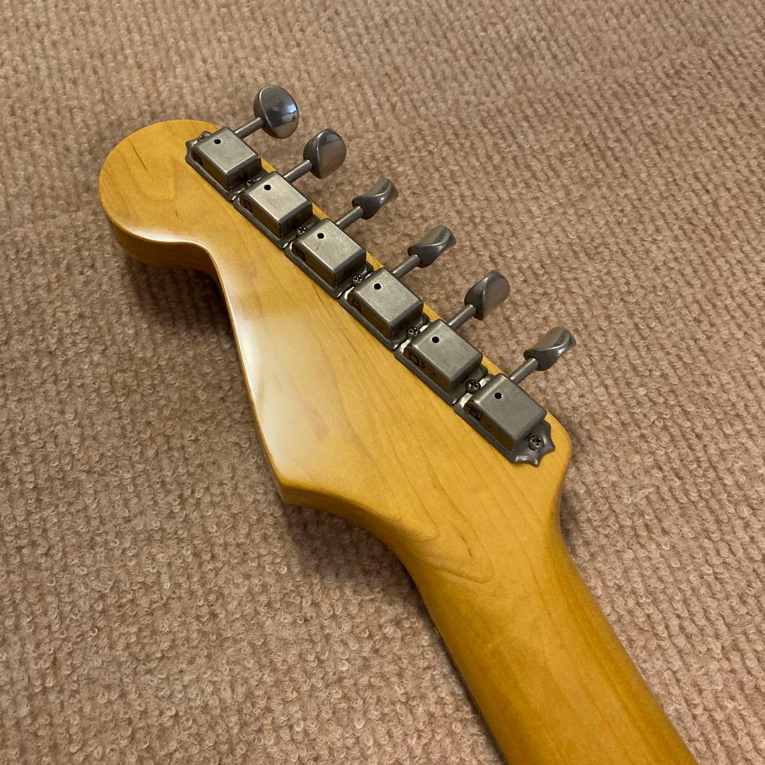 Stratocasterタイプ　ホワイト