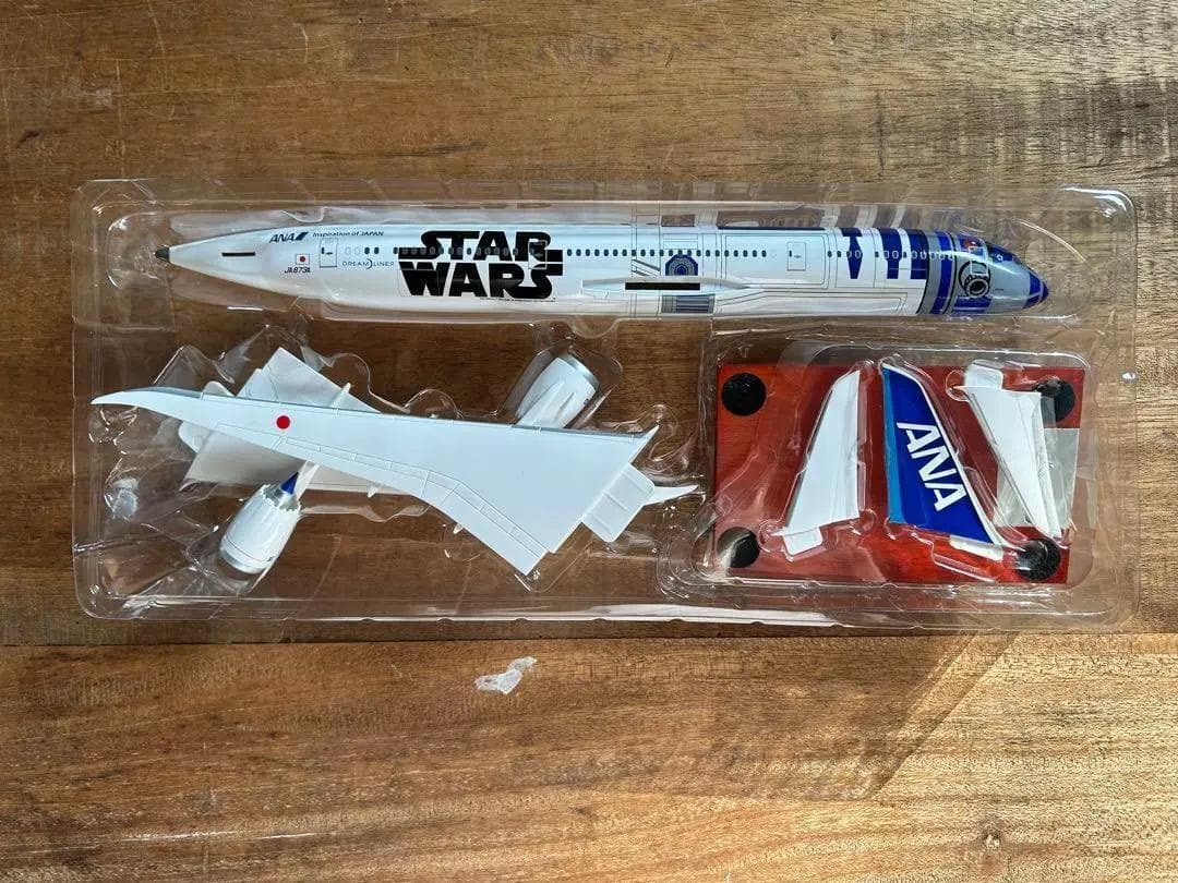 全日空商事｜B787-9｜STAR WARS / スターウォーズ　R2-D2