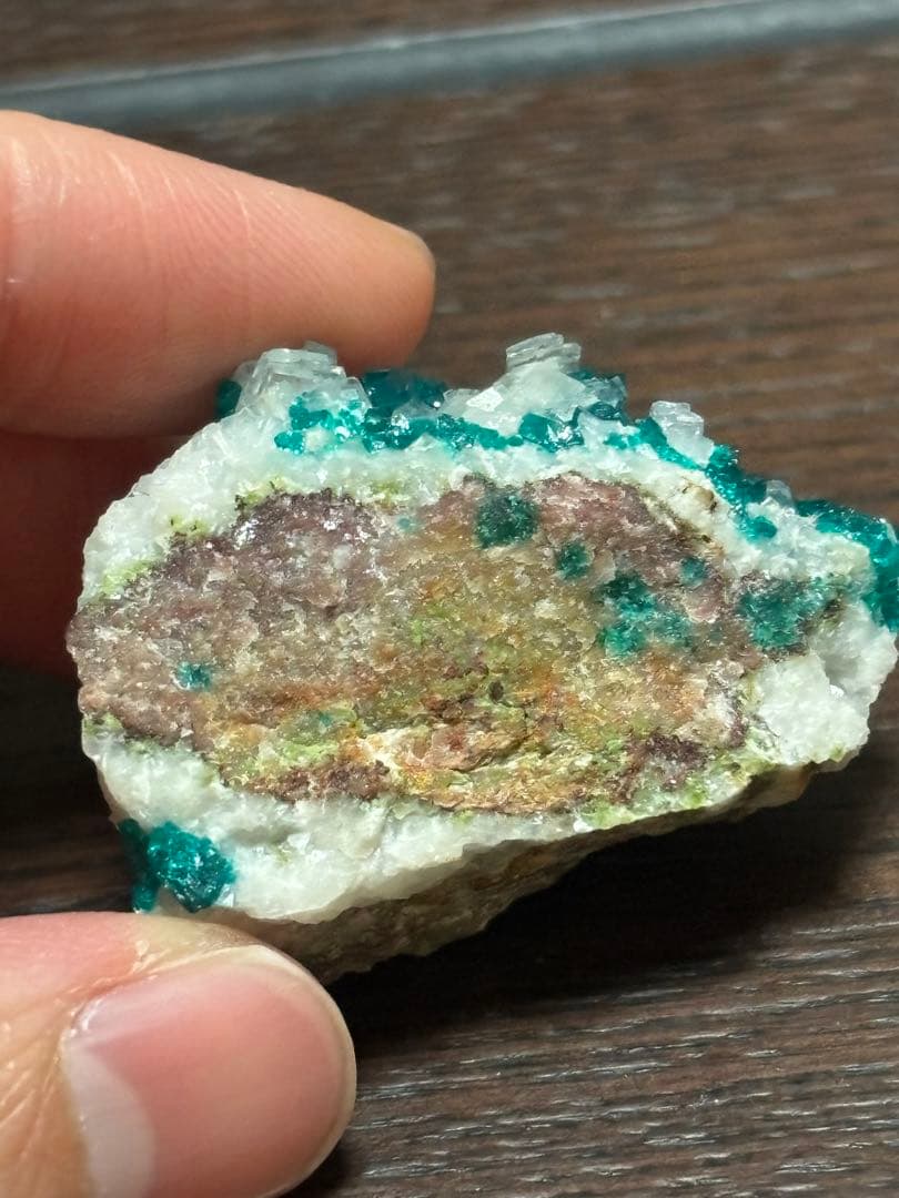 ツメブ鉱山 ダイオプテーズカルサイト