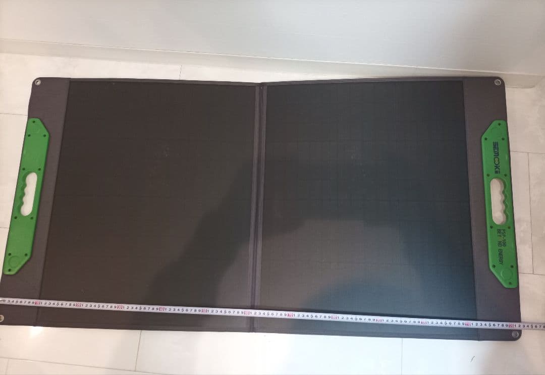 ポータブル100Wソーラーパネル2枚