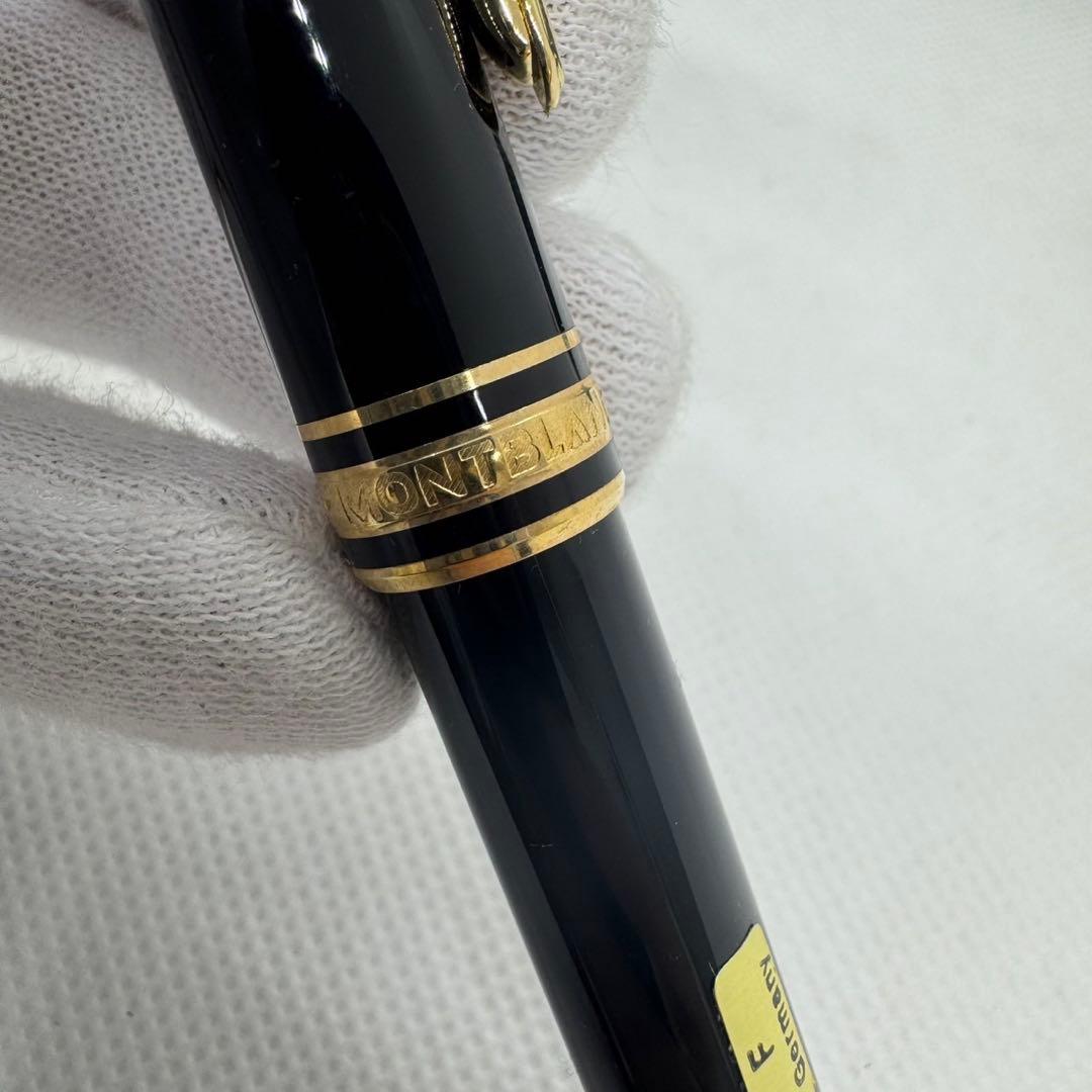 MONT BLANC 黒 万年筆 専用ケース付き