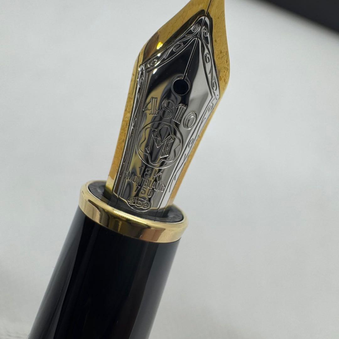 MONT BLANC 黒 万年筆 専用ケース付き