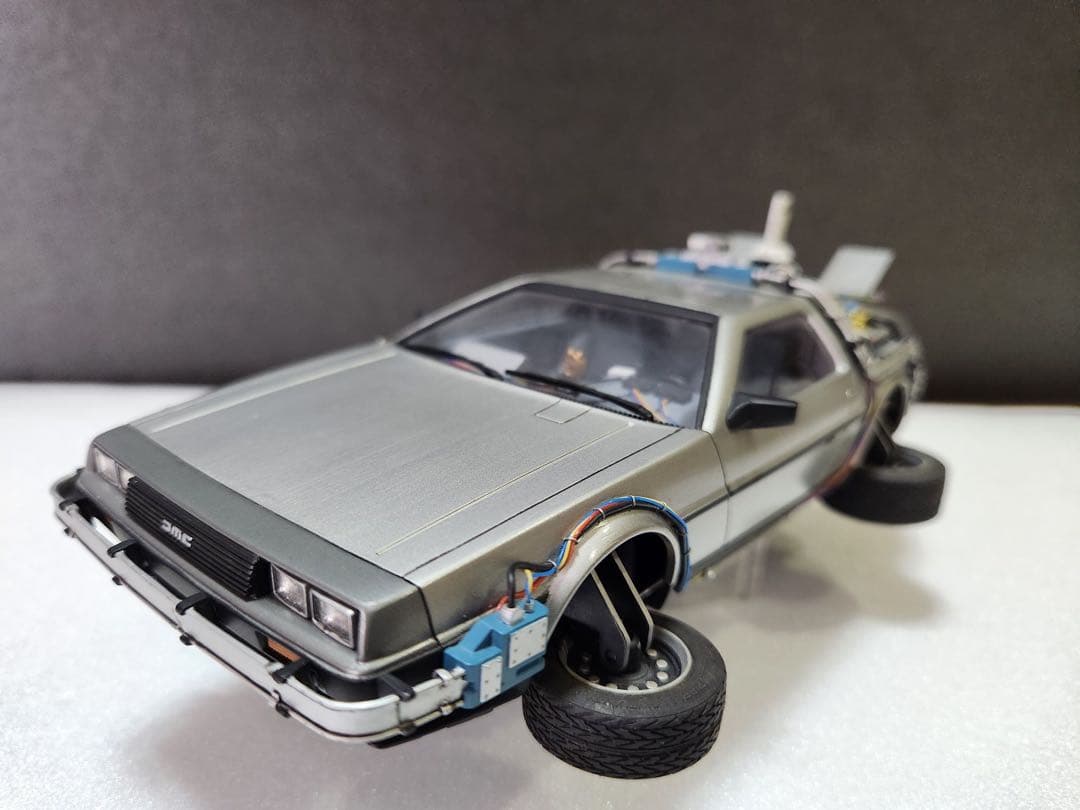 な*か様 ★バックトゥザフューチャー　デロリアン号　フライングバージョンにトラン