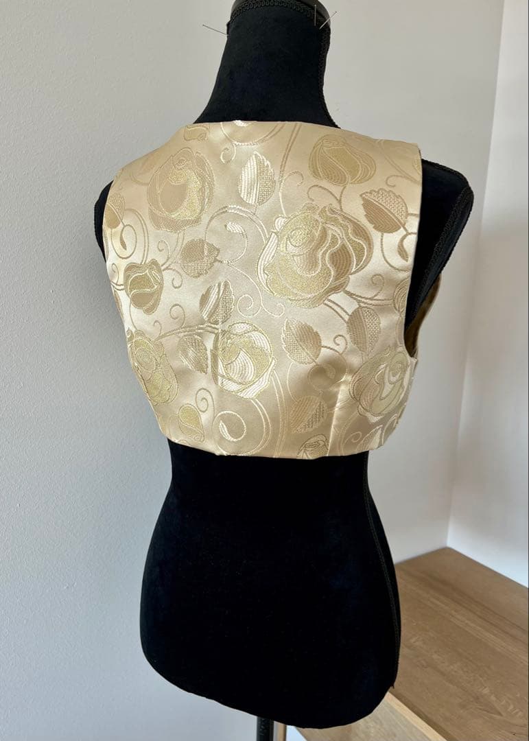 フラメンコ クリーム色ブロケード生地　チャレコ チャケタ　スペイン製