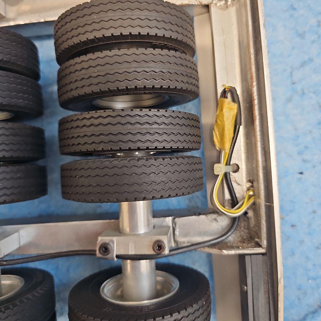 改タミヤトレーラー台車 重トレ16輪車