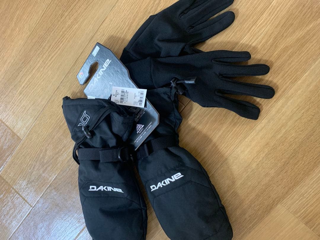 新品未使用　DAKINE ミトングローブ　ダカイン