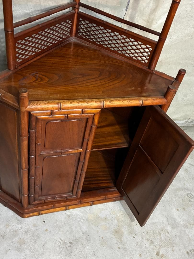 【極美品】高級唐木家具 欅（ケヤキ）コーナーラック 竹節彫り 透かし彫り 飾り棚