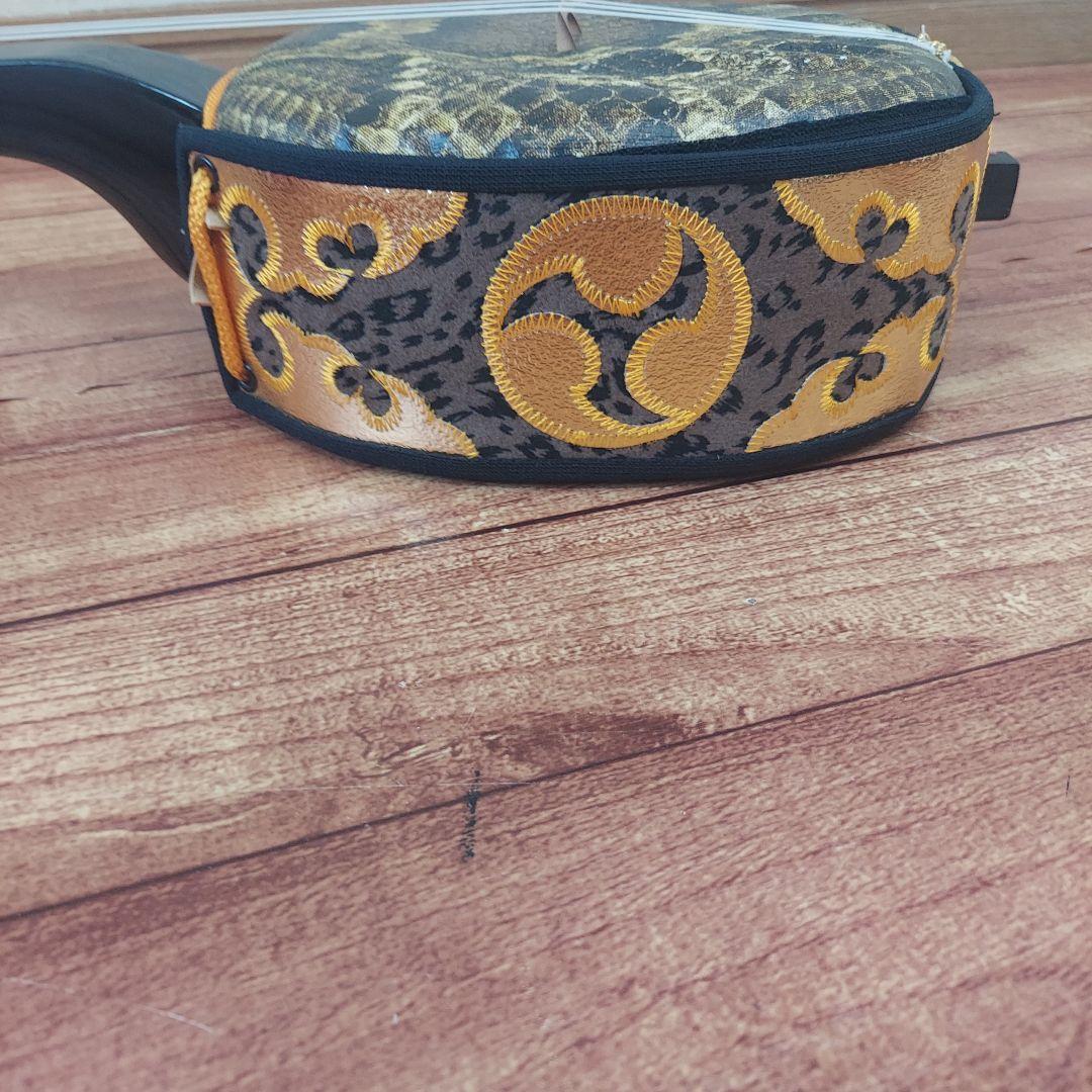 守礼印 ハードケース 三線 全長79cm 蛇皮柄　鍵付き