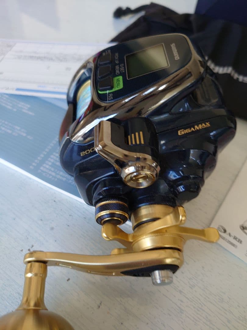 超美品 シマノ 18 BeastMaster2000 PE4ライン付き