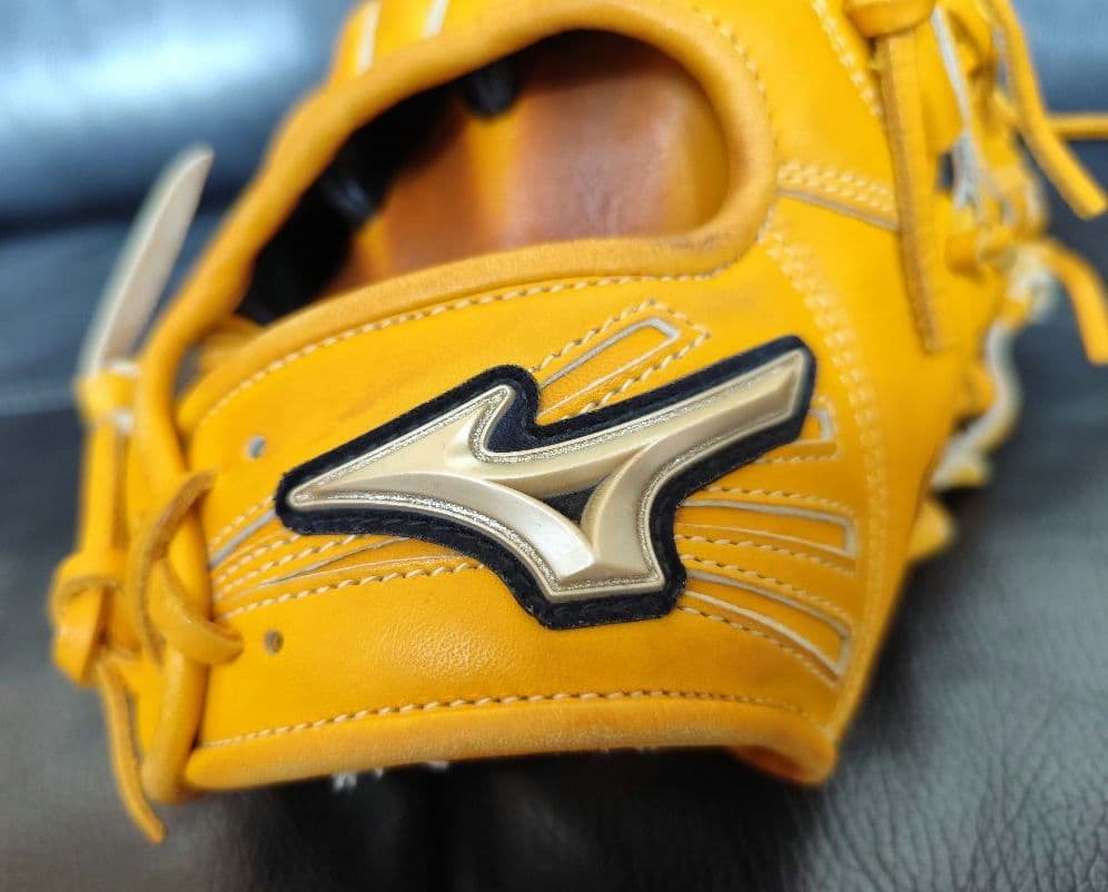 Mizuno Global Elite RG 少年軟式グローブ