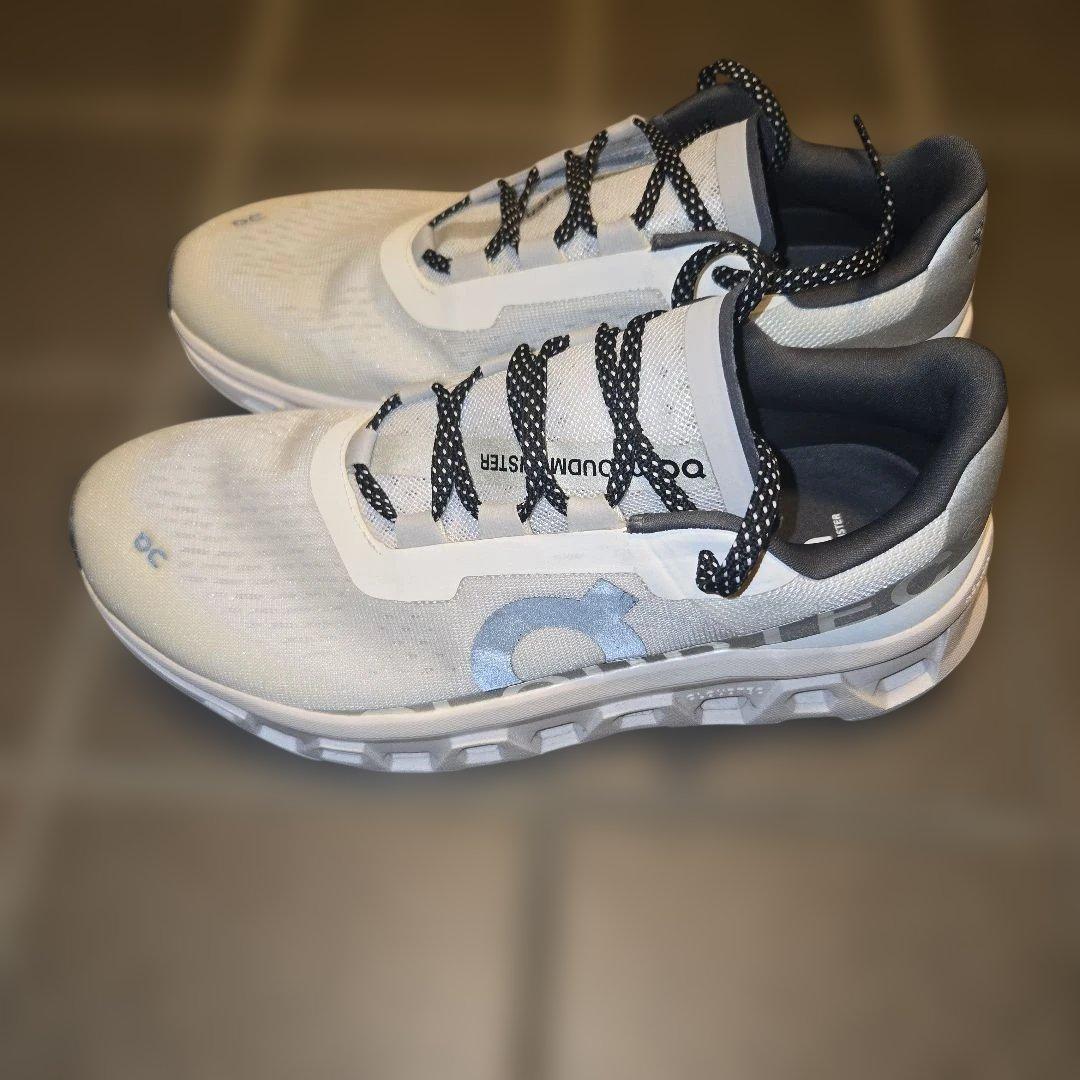 On Cloudmonster ホワイト スニーカー26.5+Cloudflow