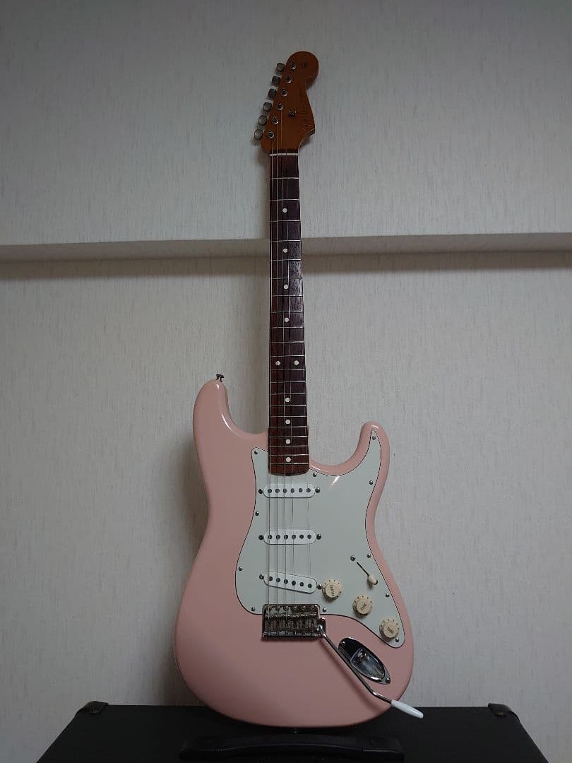 シェルピンクのストラトキャスター（フェンダーメキシコ）