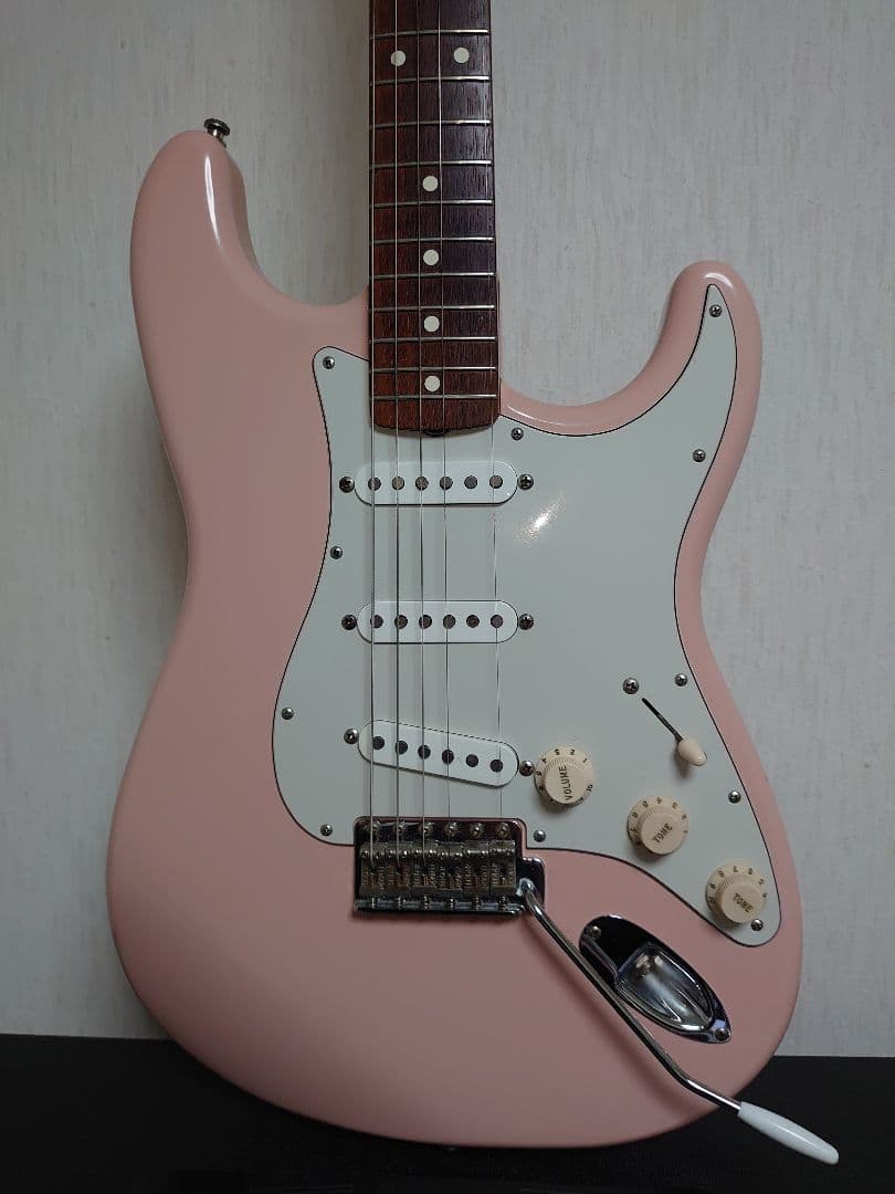 シェルピンクのストラトキャスター（フェンダーメキシコ）