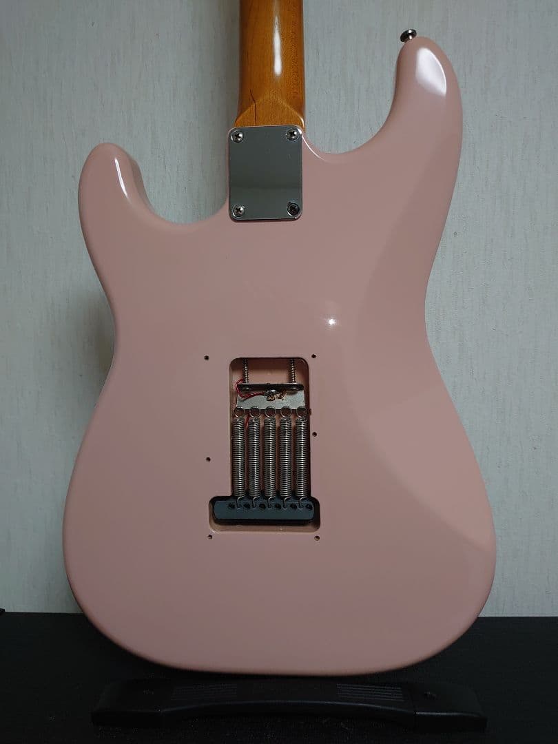 シェルピンクのストラトキャスター（フェンダーメキシコ）