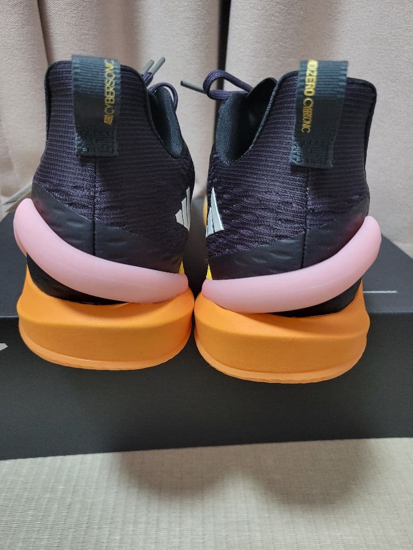 未使用品！　adidas　アディゼロ サイバーソニック　28.5センチ