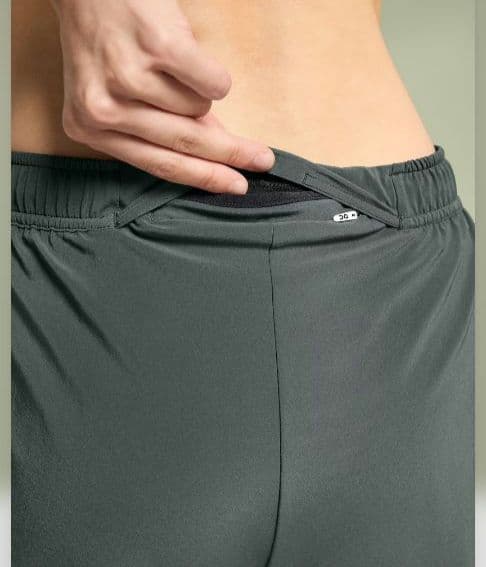 【新品未使用】onオン pace short ウィメンズS