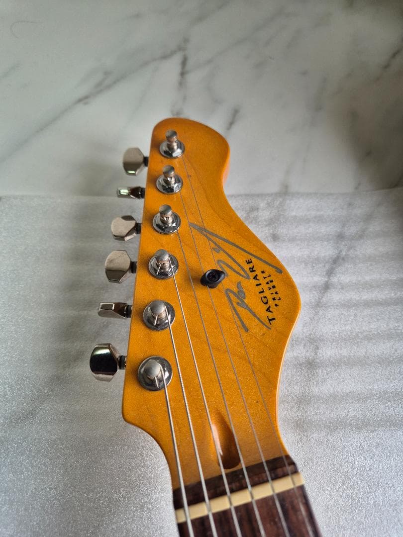 ギター Dean Zelinsky タグリアーレ w/ ロック式ペグ